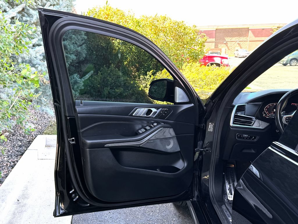 Used 2019 BMW X7 xDrive50i w/ Dynamic Handling Package AWD/4WD image 24