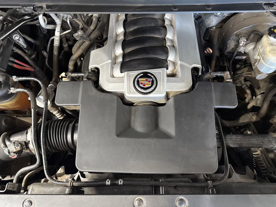 Used 2015 Cadillac Escalade Premium image 47