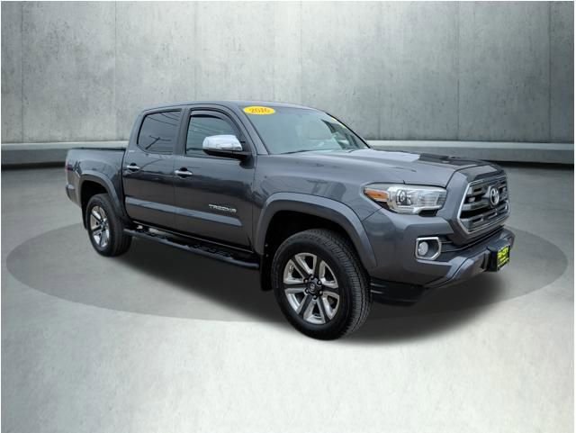 Used 2016 Toyota Tacoma Limited w/ Towing Package image 9