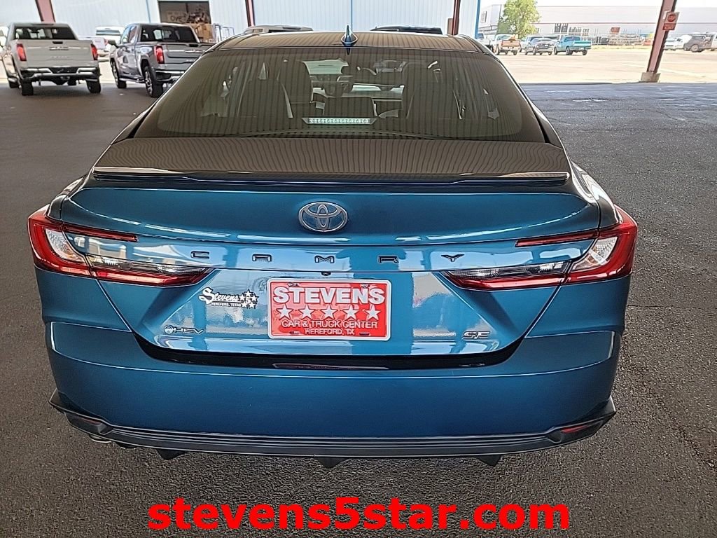 Used 2025 Toyota Camry SE FWD image 8