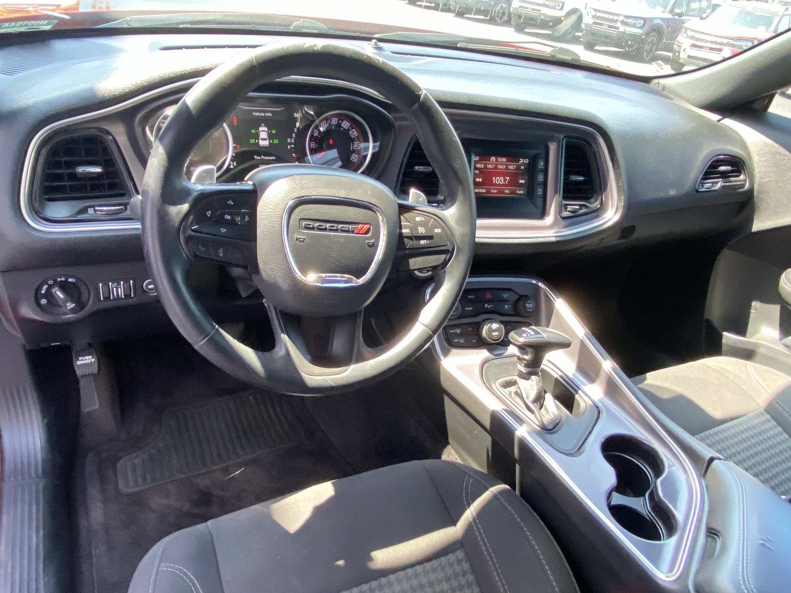 Used 2017 Dodge Challenger R/T w/ Driver Convenience Group RWD image 13