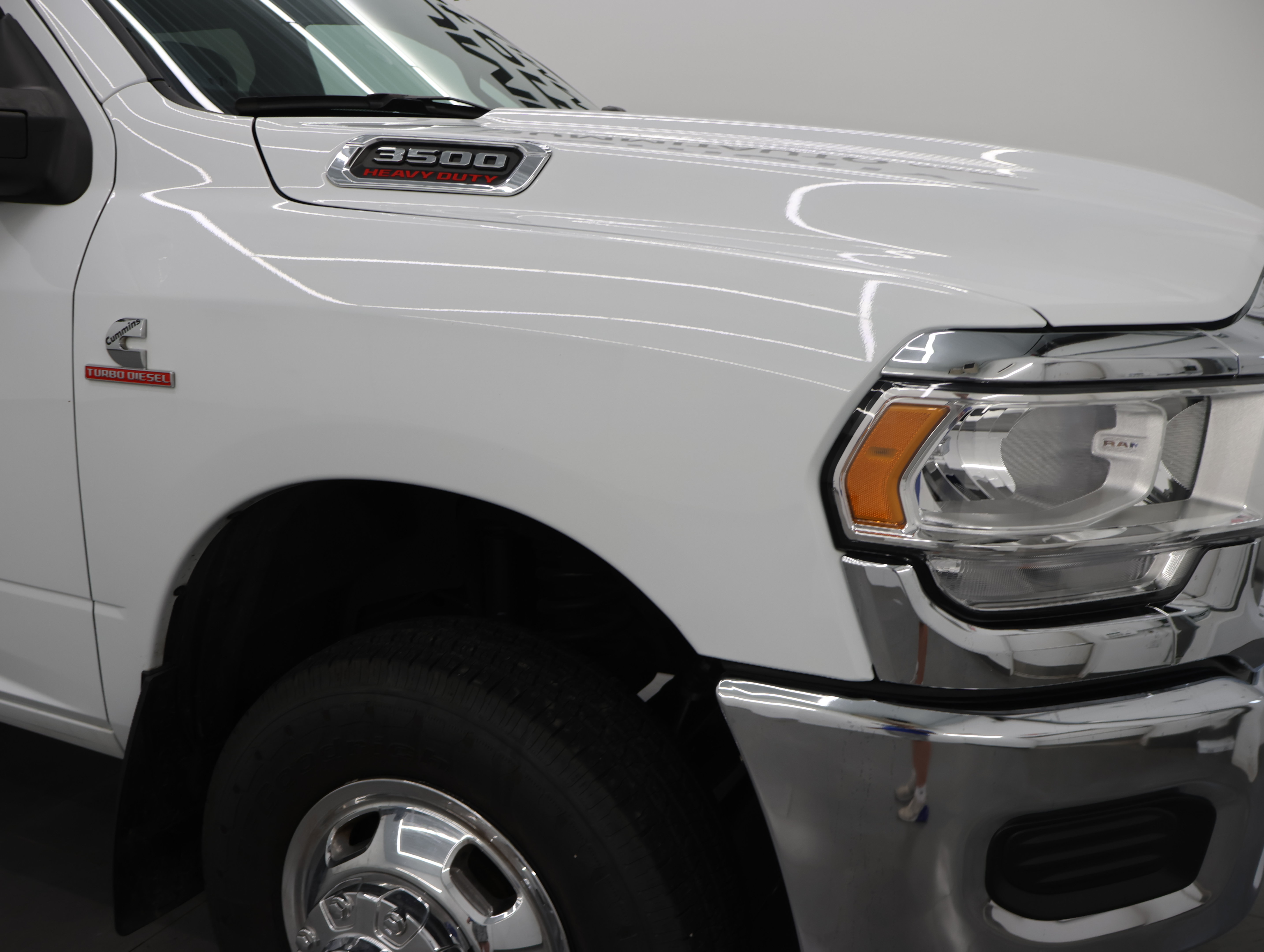 Used 2024 RAM 3500 Tradesman w/ Chrome Appearance Group AWD/4WD image 24