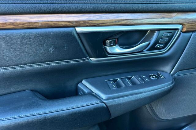 Used 2020 Honda CR-V Touring image 10