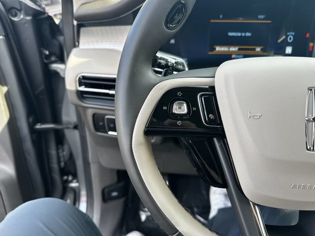 Certified 2024 Lincoln Corsair AWD w/ Equipment Group 101A image 28