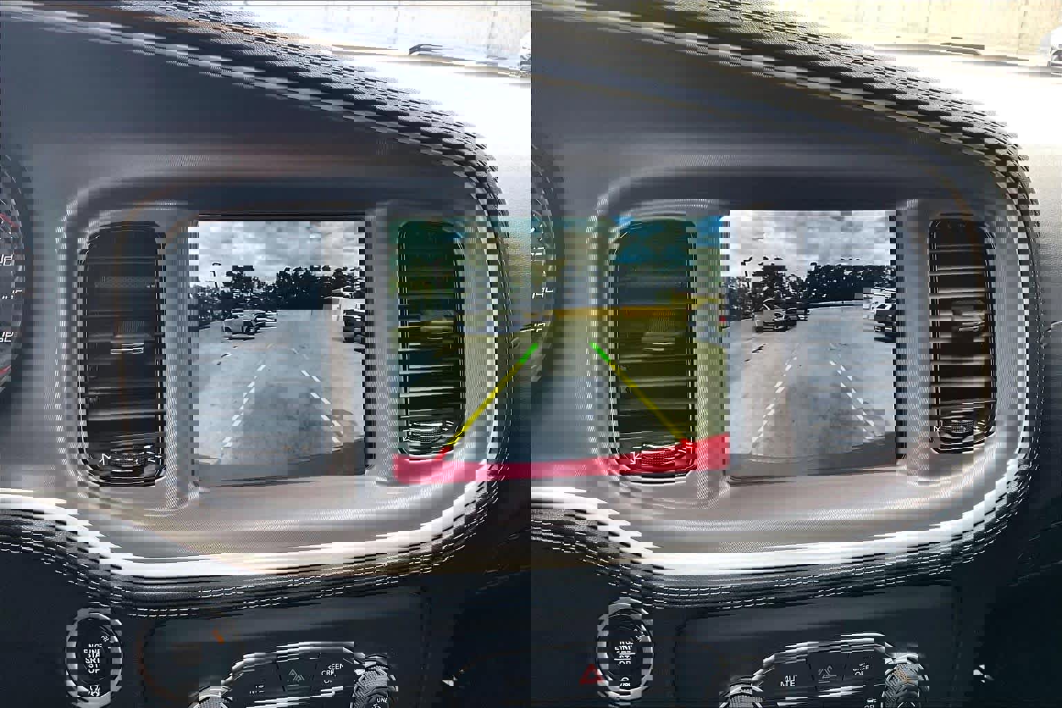 Used 2022 Dodge Charger R/T w/ Plus Group image 27