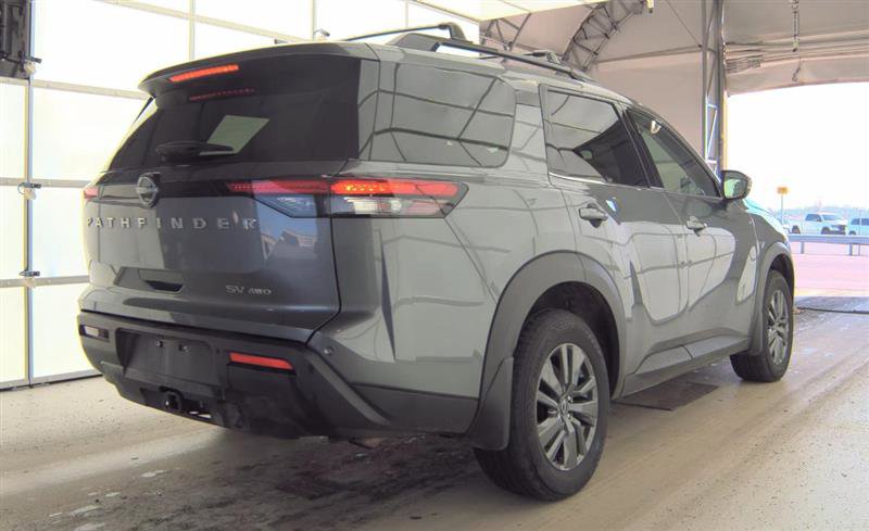 Used 2023 Nissan Pathfinder SV w/ SV Premium Package image 12