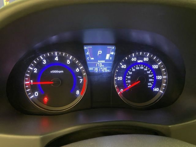 Used 2014 Hyundai Accent GLS image 12