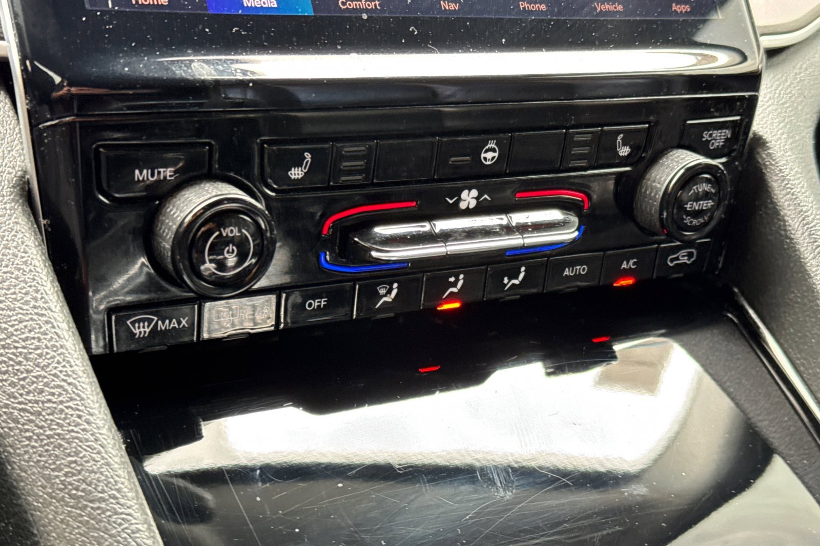 Used 2023 Jeep Grand Cherokee L Limited w/ Rear Seat Video Group I image 21