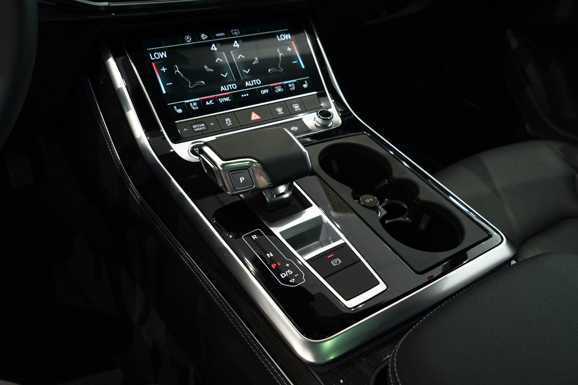 New 2025 Audi Q8 Premium Plus image 40