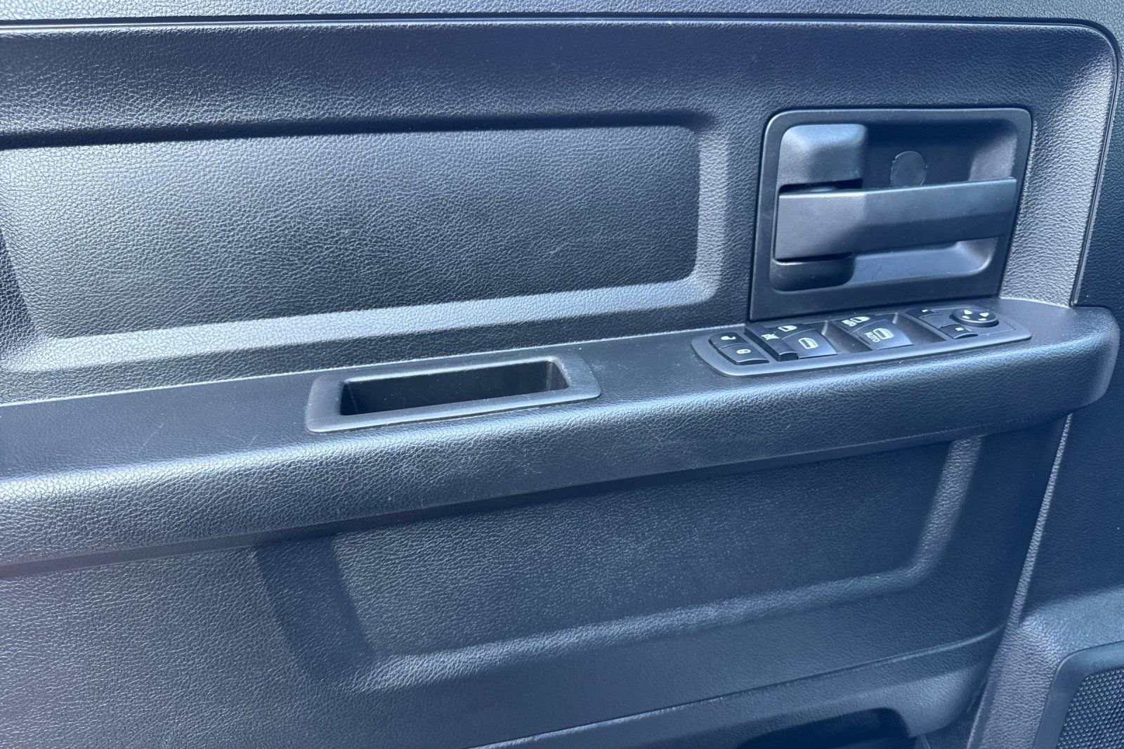 Used 2019 RAM 1500 Express w/ Express Value Package image 10