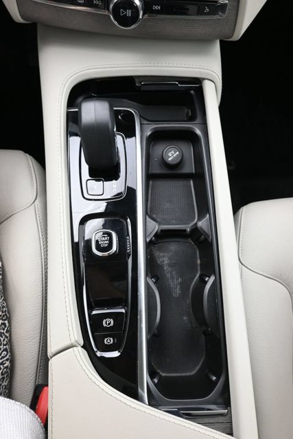 Used 2023 Volvo XC90 B6 Core w/ Protection Package Premier AWD/4WD image 12