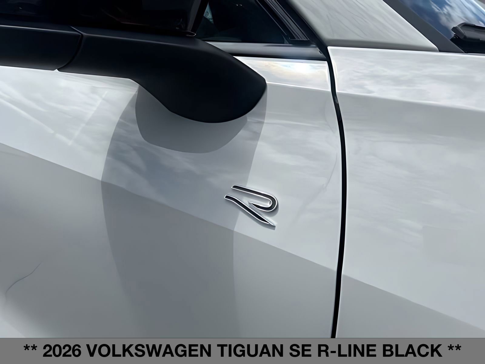 New 2026 Volkswagen Tiguan SE R-Line AWD/4WD image 12