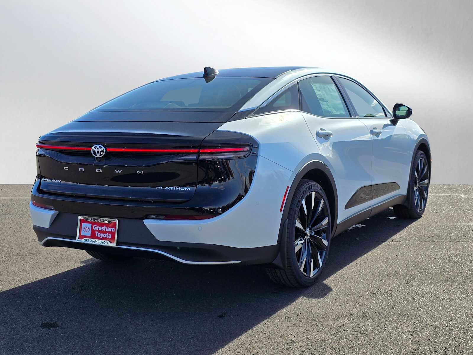 New 2026 Toyota Crown Platinum image 3