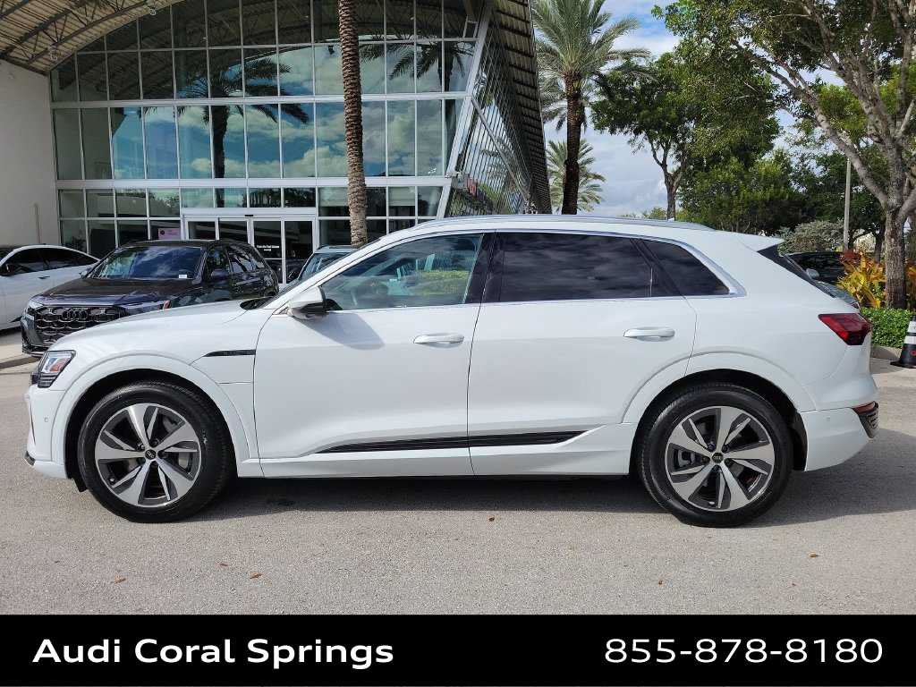 Certified 2024 Audi Q8 e-tron Premium Plus AWD/4WD image 11