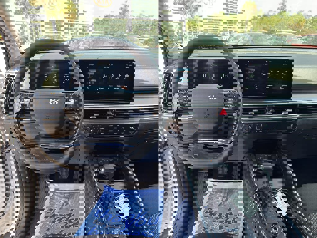 New 2026 Kia Sorento LX image 21