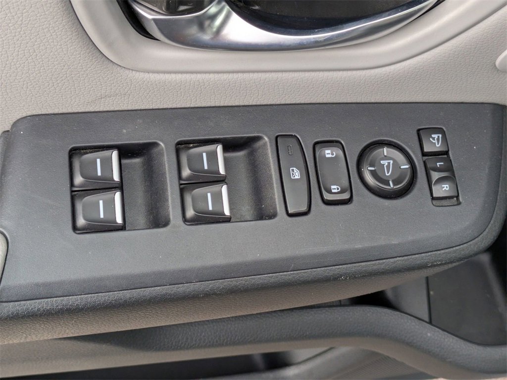 Used 2023 Honda Pilot Elite image 11