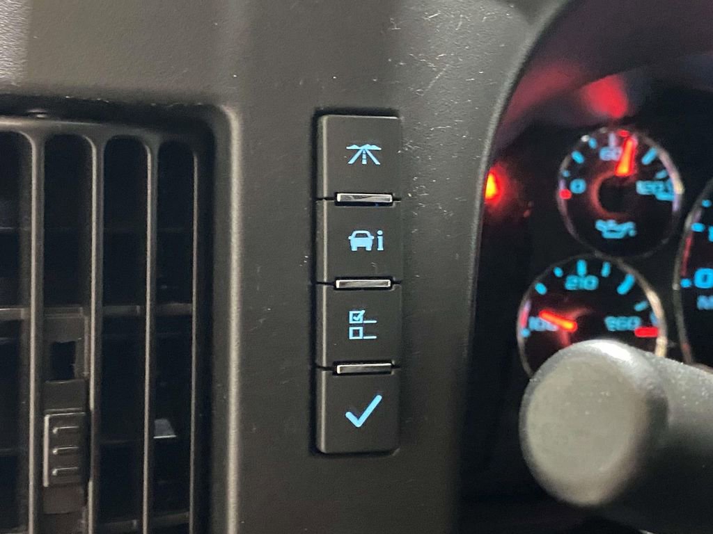 Used 2024 GMC Savana 2500 w/ Driver Convenience Package image 23