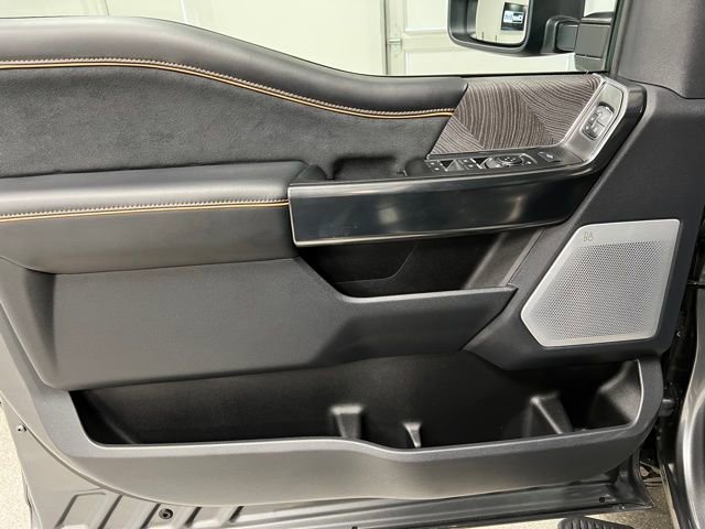 Used 2024 Ford F350 Platinum w/ Tremor Off-Road Package image 24