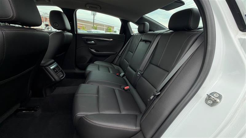 Used 2018 Chevrolet Impala LT w/ LT Leather Package FWD image 43