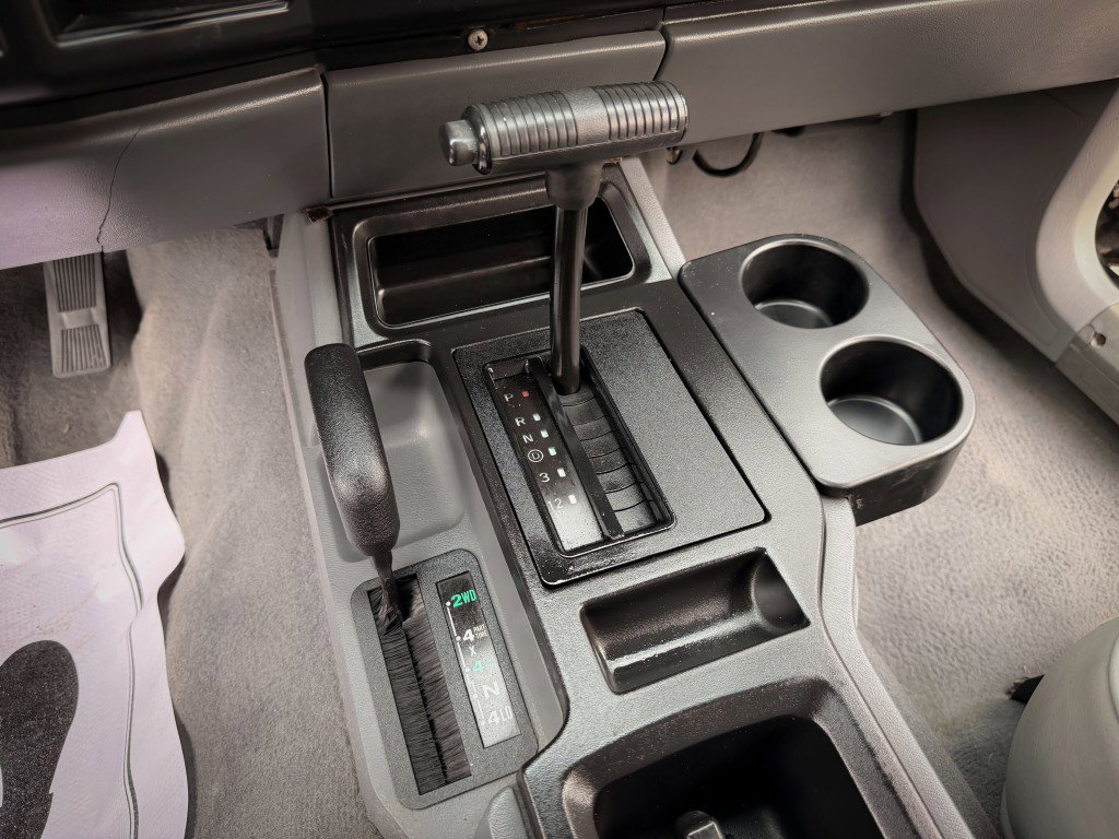 Used 1996 Jeep Cherokee Sport image 17