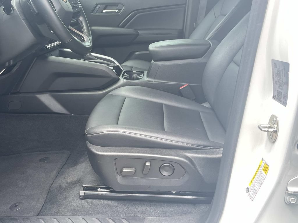 Used 2023 Chevrolet Colorado LT w/ LT Convenience Package III RWD image 17