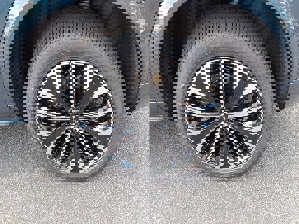 New 2026 Volvo XC90 T8 Plus image 7
