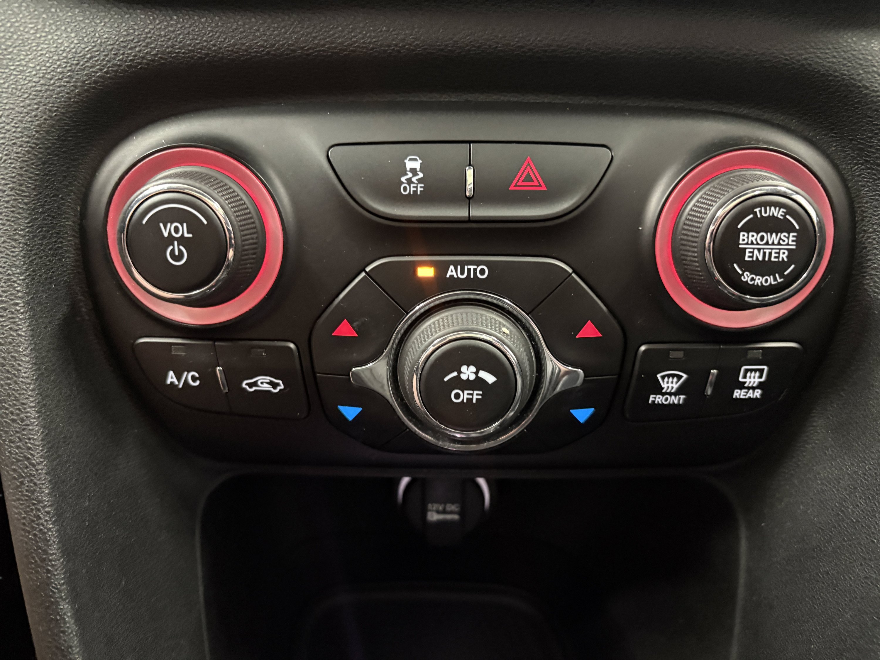 Used 2014 Dodge Dart Limited FWD image 15