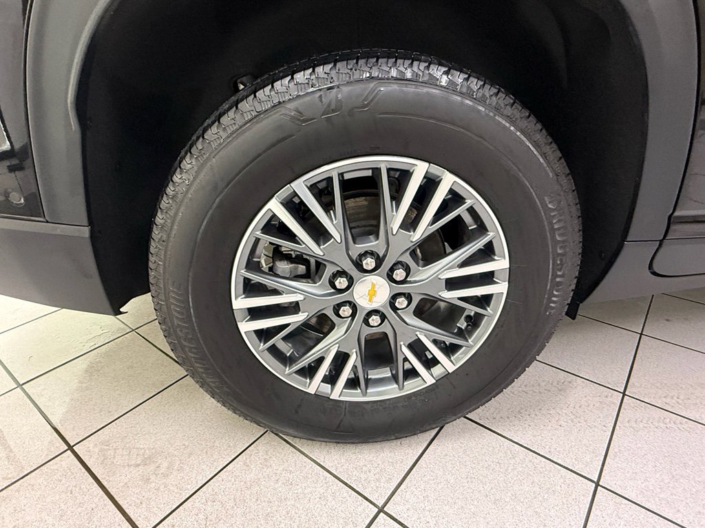 Certified 2024 Chevrolet Traverse LT w/ Enhanced Driving Package image 14