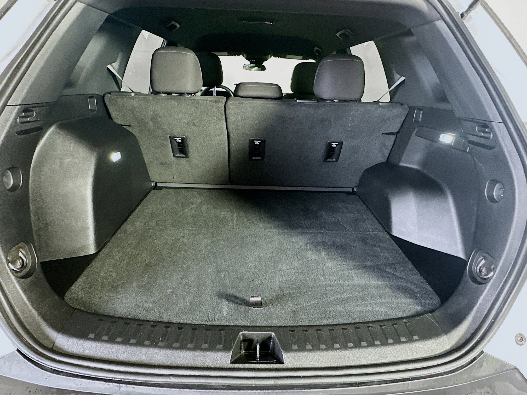 Used 2025 Chevrolet Equinox LT image 28