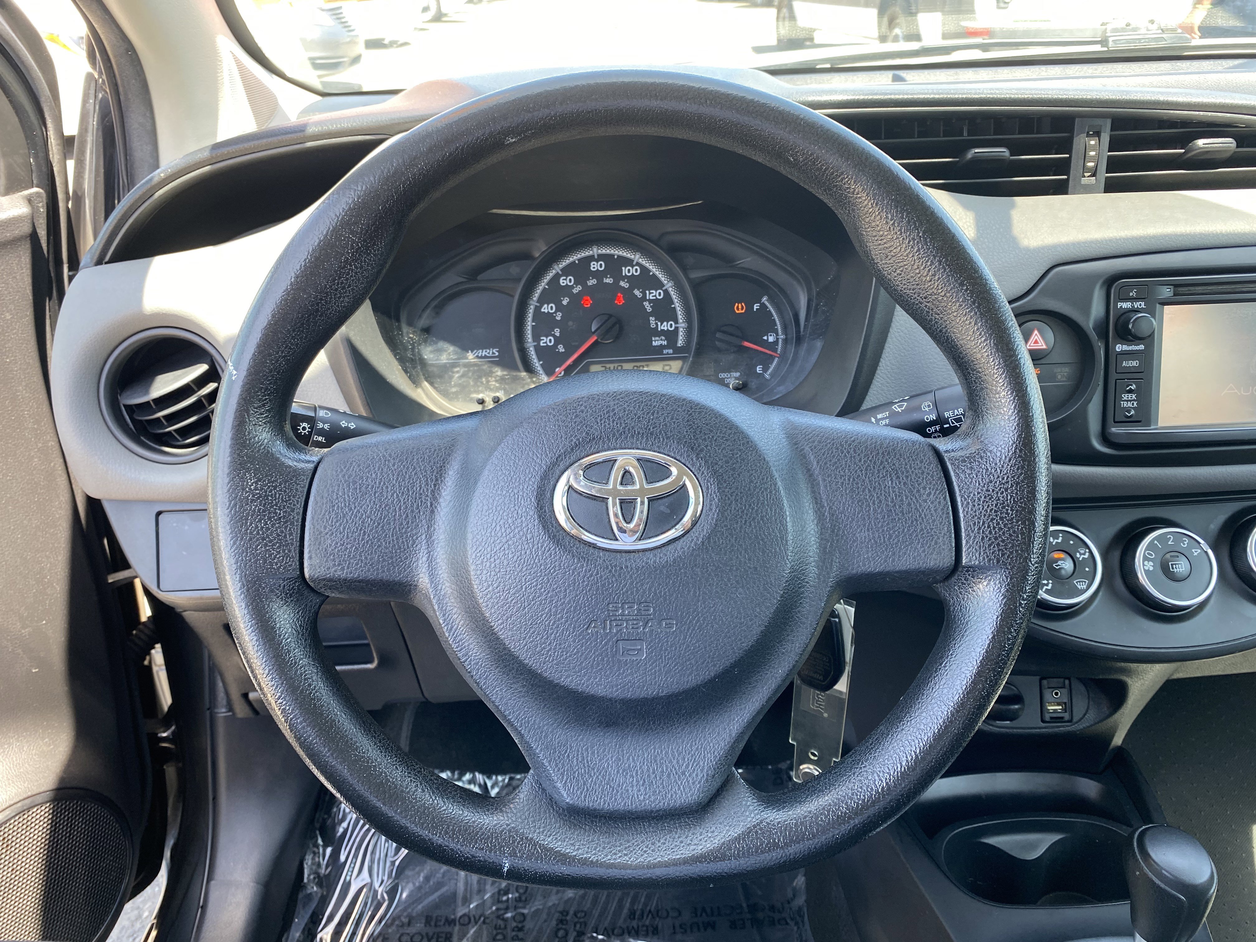 Used 2015 Toyota Yaris L FWD image 10