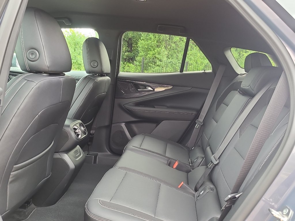 Used 2024 Chevrolet Blazer EV LT AWD/4WD image 35