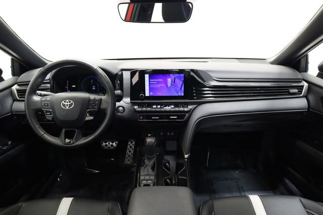 Used 2025 Toyota Camry SE w/ Convenience Package AWD/4WD image 16