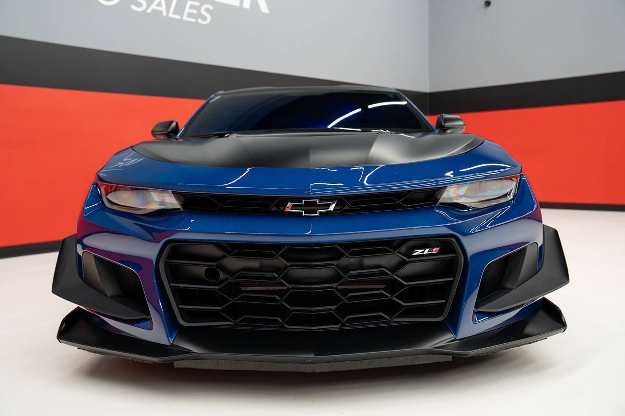 Used 2023 Chevrolet Camaro ZL1 RWD image 9