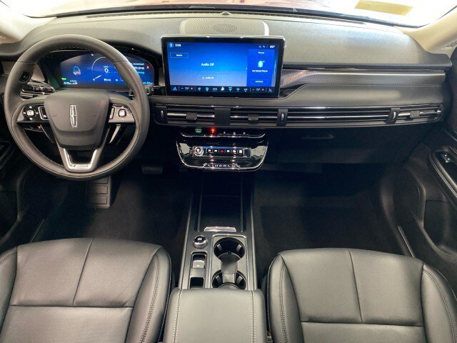 New 2025 Lincoln Corsair Grand Touring w/ Equipment Group 301A AWD/4WD image 10