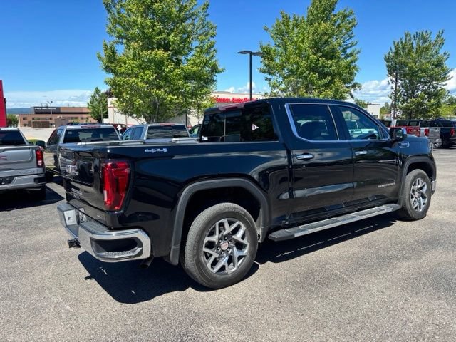 Used 2023 GMC Sierra 1500 SLT w/ SLT Premium Package AWD/4WD image 6