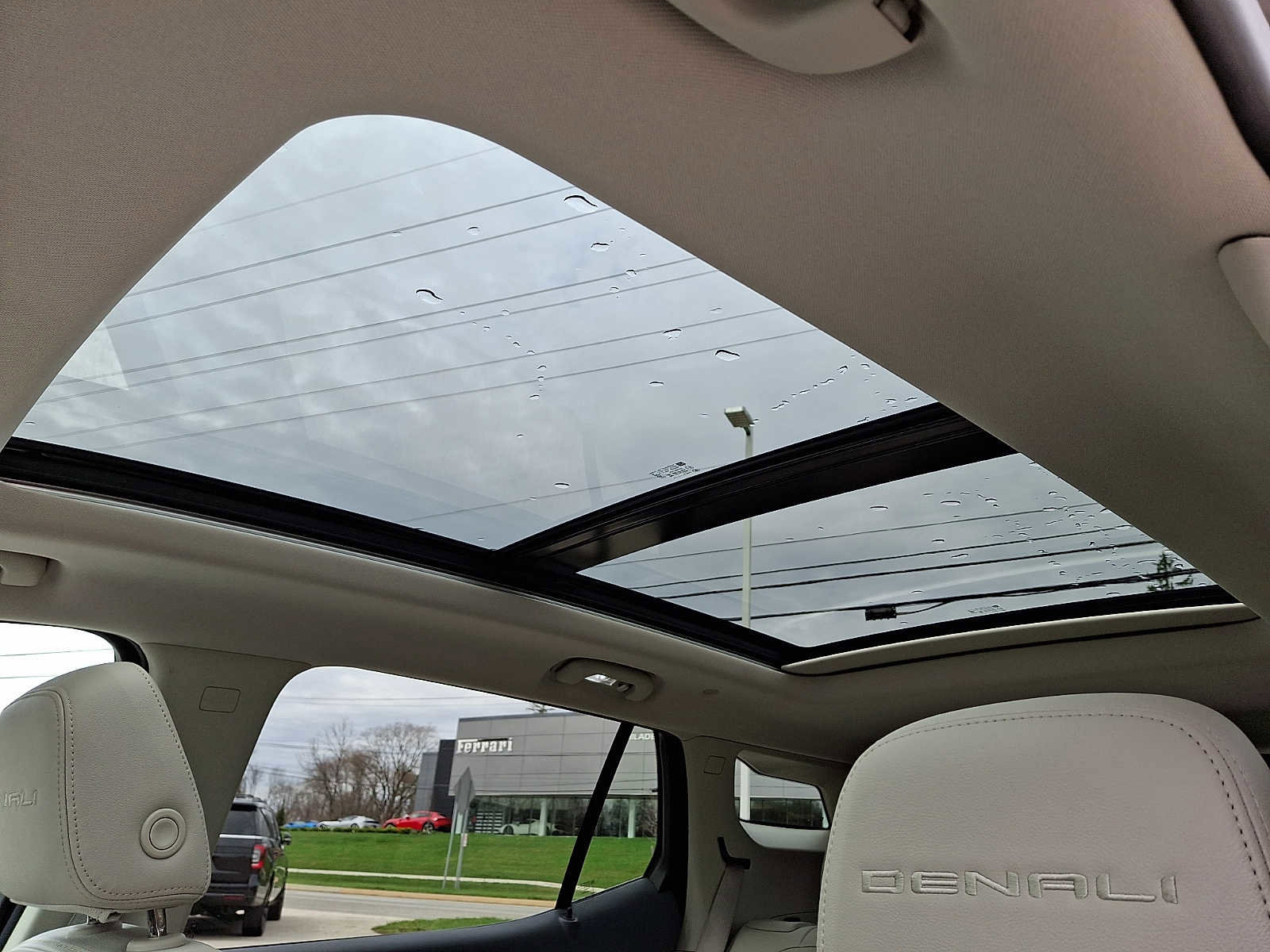 Used 2023 GMC Terrain Denali w/ Denali Premium Package image 13