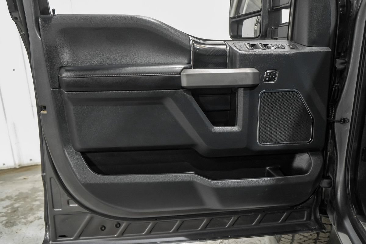 Used 2022 Ford F250 Platinum w/ FX4 Off-Road Package AWD/4WD image 44