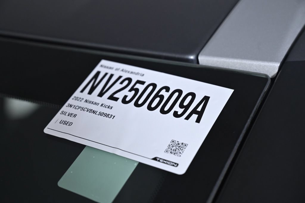 Certified 2022 Nissan Kicks SV FWD image 34