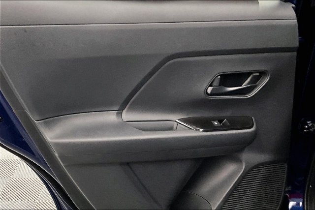 New 2027 Nissan Kicks S FWD image 32