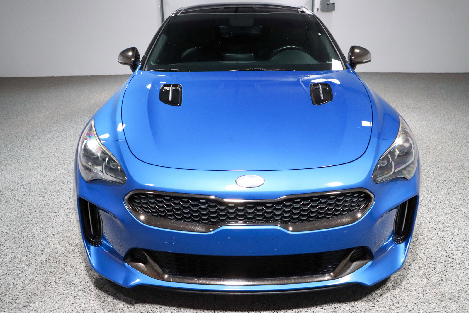 Used 2018 Kia Stinger GT1 image 4