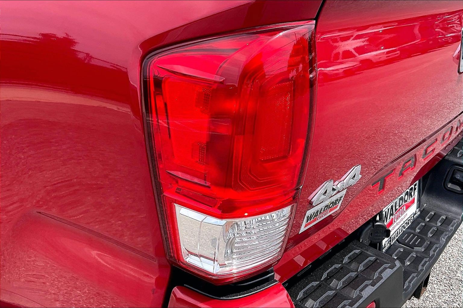 Used 2017 Toyota Tacoma SR w/ Tow Package AWD/4WD image 33