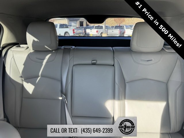 Used 2022 Cadillac XT4 Luxury w/ Cold Weather Package image 17