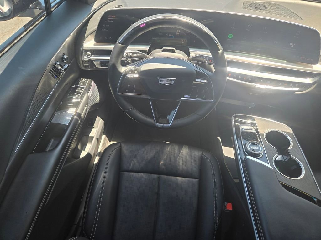 Used 2023 Cadillac Lyriq 2WD image 9