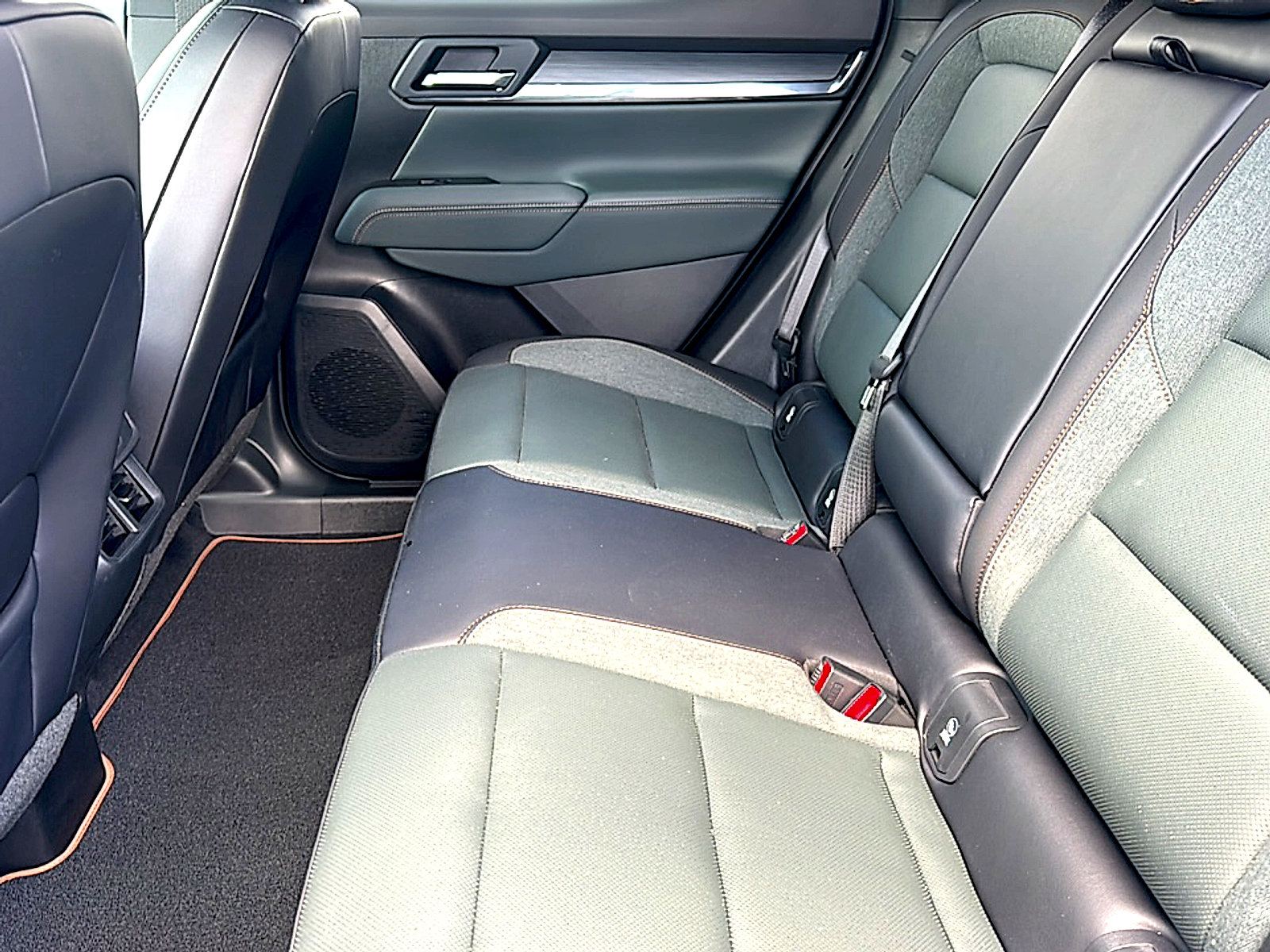 New 2026 GMC Terrain AT4 AWD/4WD image 16