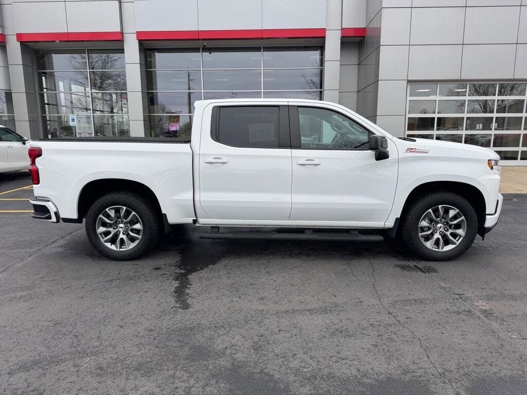 Used 2021 Chevrolet Silverado 1500 RST AWD/4WD image 2