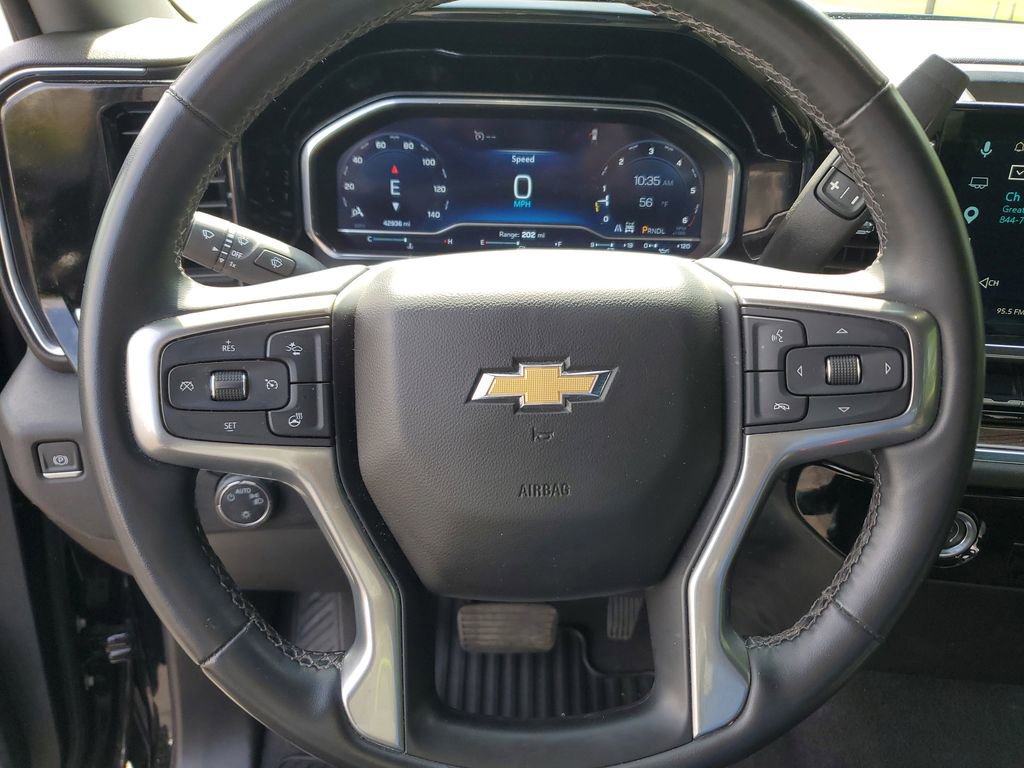 Used 2024 Chevrolet Silverado 1500 LT AWD/4WD image 16