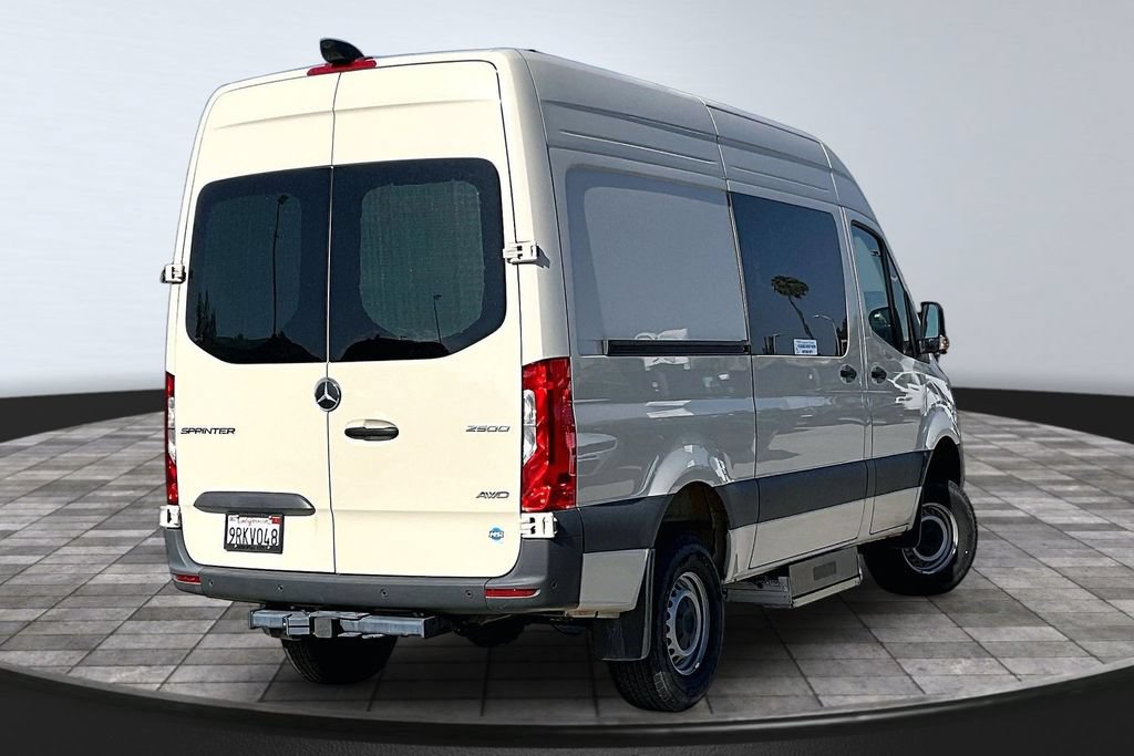 Used 2025 Mercedes-Benz Sprinter 2500 image 18
