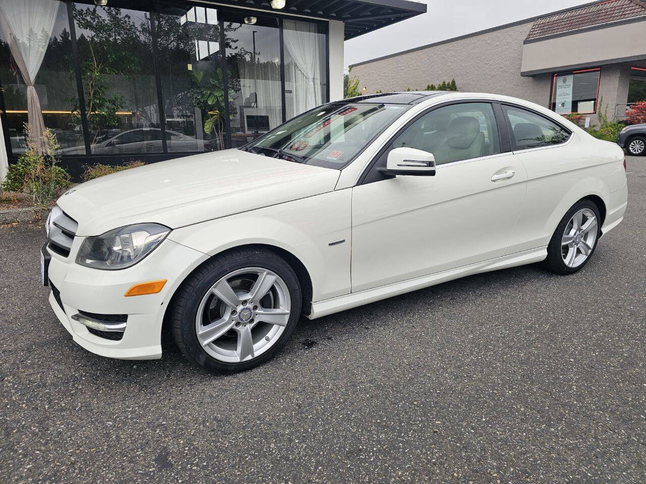 Used 2012 Mercedes-Benz C 250 Coupe image 2