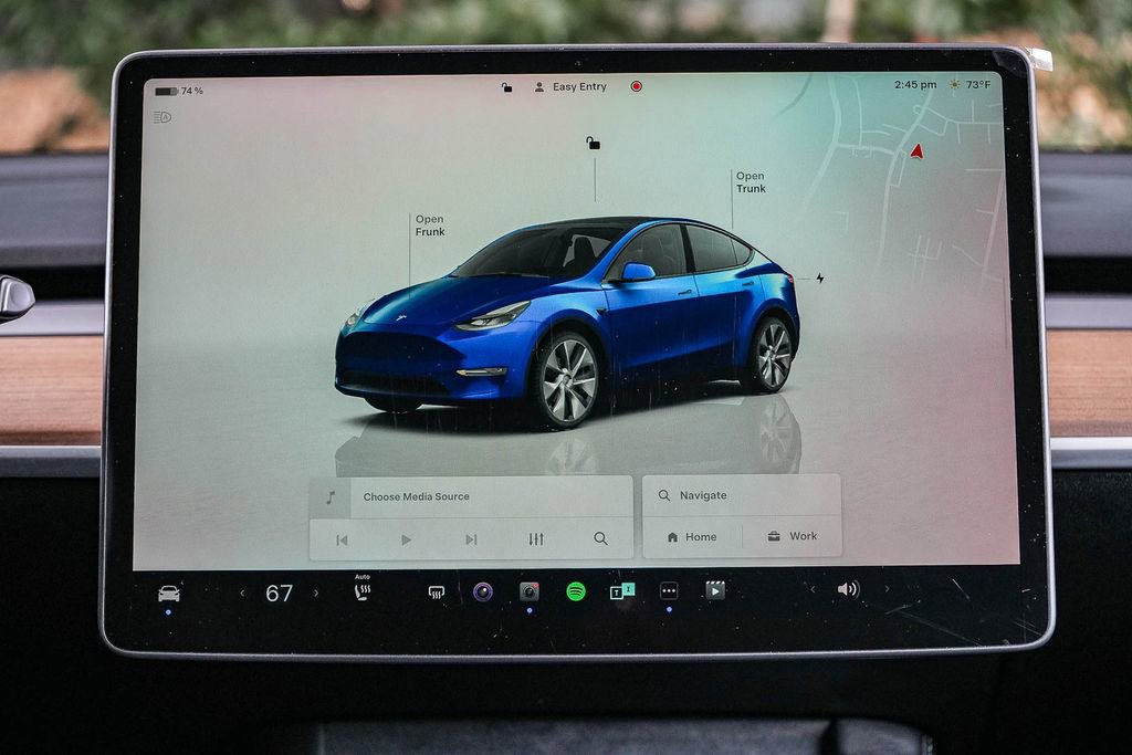 Used 2023 Tesla Model Y Long Range image 13