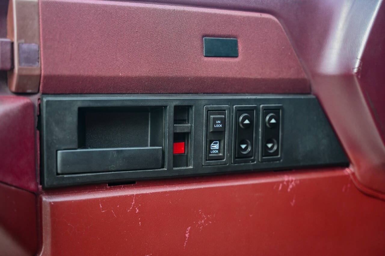 Used 1989 Chevrolet Silverado 1500 4x4 Regular Cab image 65